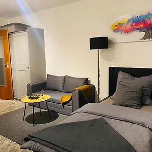 Schoenes Wohnen In Gross-buchholz - Zentral+modern Apartment Hannover